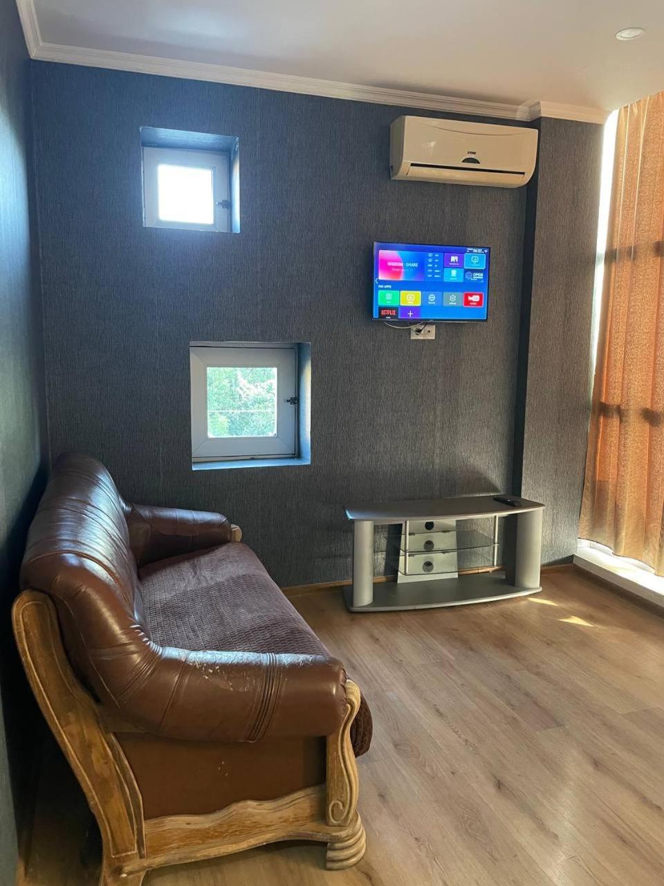 Hotel Like Tbilisi Eksteriør bilde