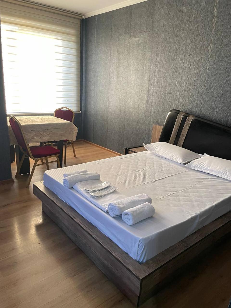 Hotel Like Tbilisi Eksteriør bilde